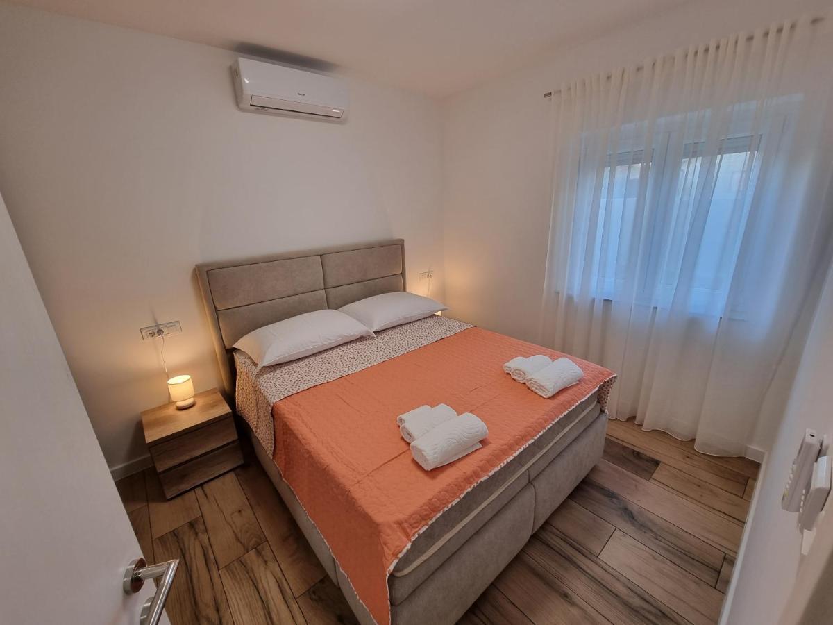 Apartman Lovre Задар Екстер'єр фото